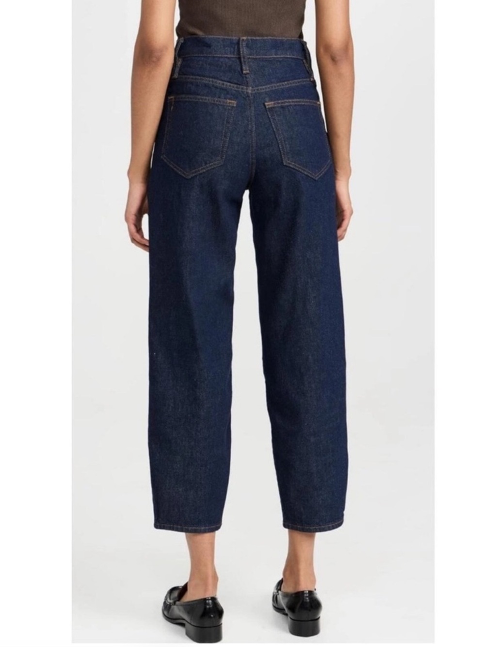 Frame ultra High-Rise Barrel Tapered Jeans in Rinse - Picture 2 of 4